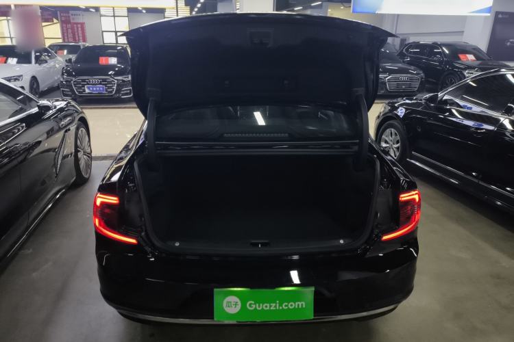 Used Volvo S90 2024 B5 Zhiyi Luxury Edition Trunk