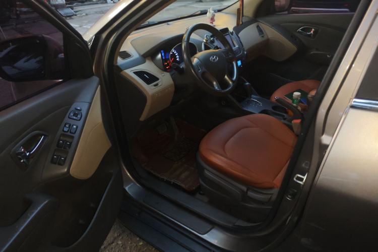 Used Hyundai ix35 2013 2.0L Automatic Two-Wheel Drive Smart GLS China IV Standard Driver Seat