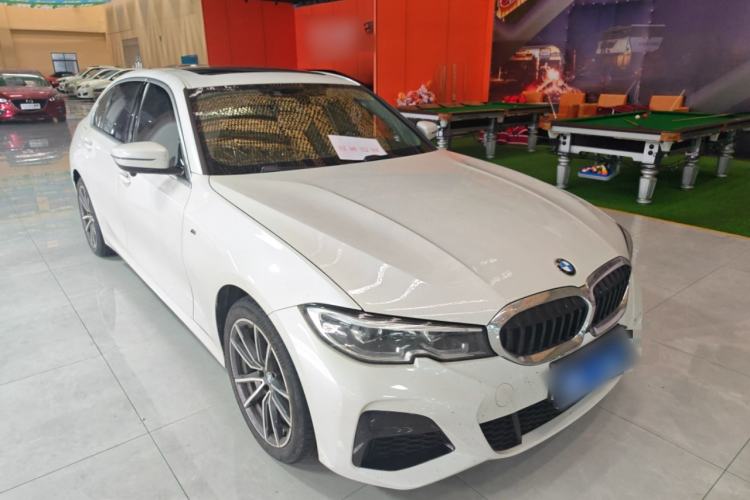 Used BMW 3 Series 2021 Facelifted 320Li M Sport Package Front Right 45 Deg