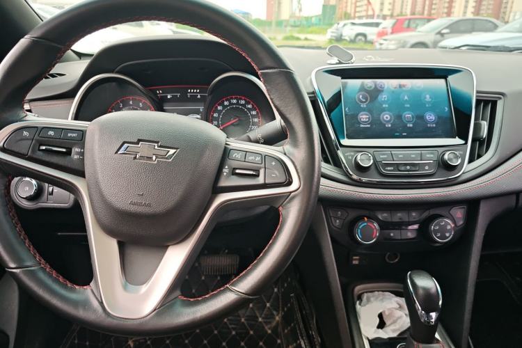 Used Chevrolet Monza 2019 RS 330T Automatic Comfort Edition China VI Standard Center Console