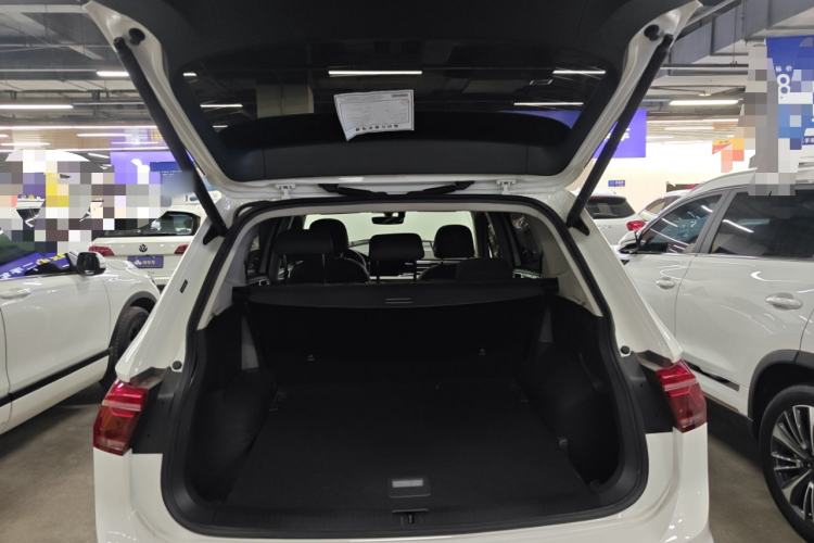 Used Volkswagen Tiguan L 2022 330TSI Automatic Two-Wheel Drive R-Line Enhanced Edition
