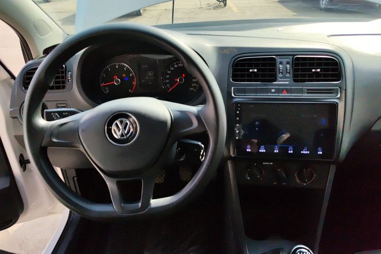 Used Volkswagen Polo 2016 1.4L Manual Fashion Model