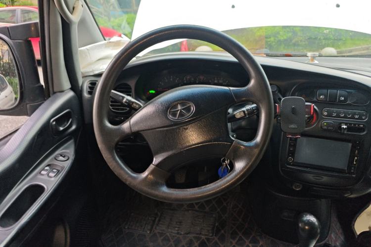 Used JAC Group Refine 2011 2.0L Shuttle Gasoline Standard Edition HFC4GA3
