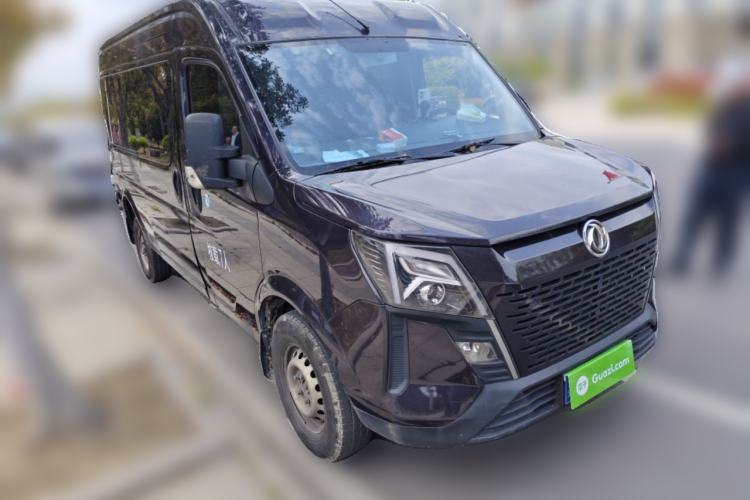 Used Dongfeng Yufeng 2023 V9+ 2.0T Manual Front-Wheel-Drive Multi-Function Mid-Roof Van with 7/8/9 Seats Front Right 45 Deg