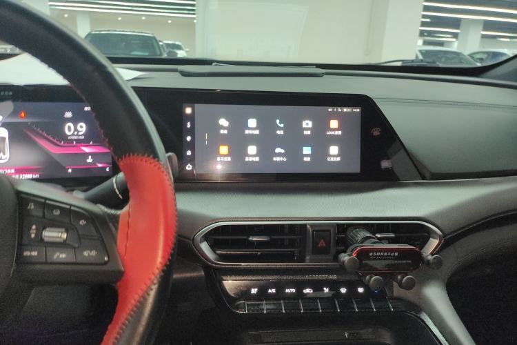 Used CHANGAN UNI-T 2020 1.5T Prestige Version Center Console