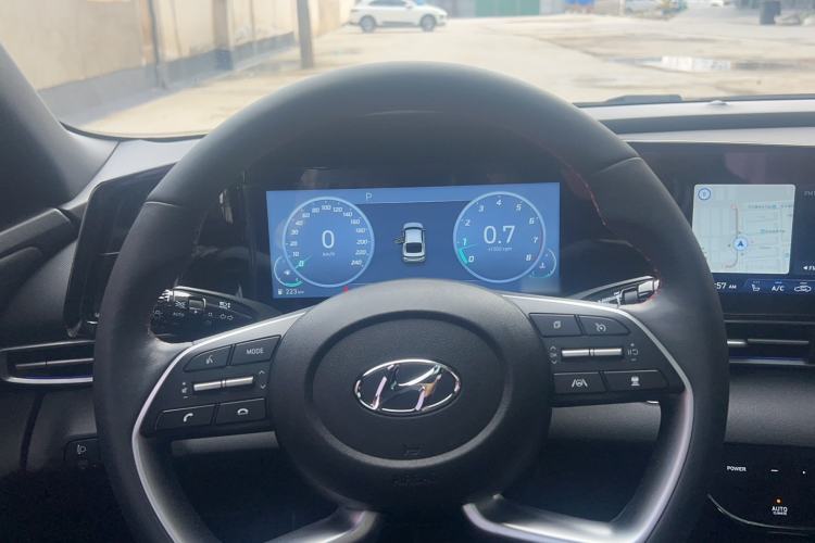 Used Hyundai Elantra 2022 1.5L CVT LUX Prestige Edition