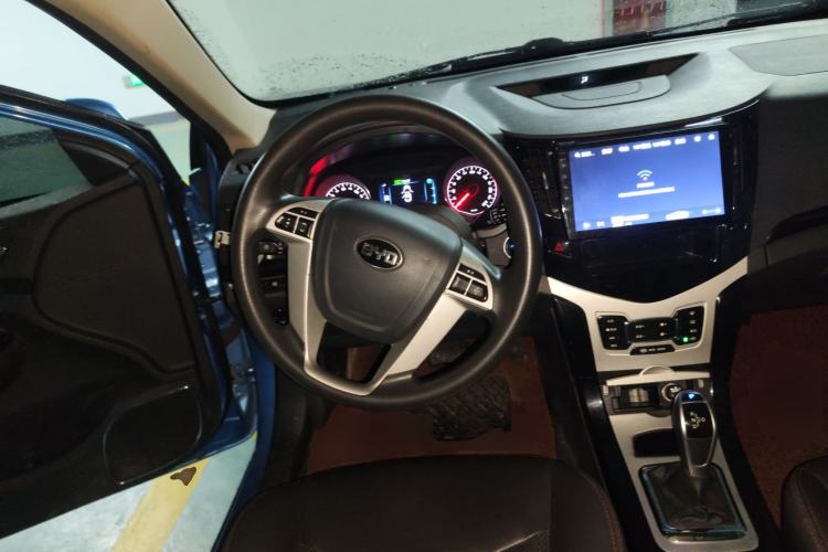 Used BYD e5 2017 300 e-Comfort Edition
