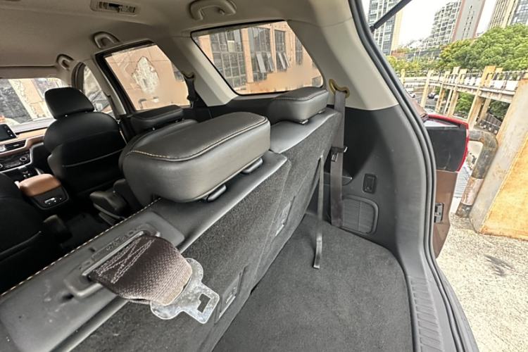 Used Wuling Hongguang S3 2019 1.5L Manual Luxury Model China VI Standard
