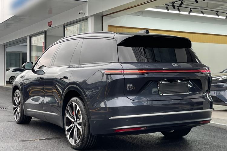 Used Nio ES8 2023 100kWh Signature Edition
