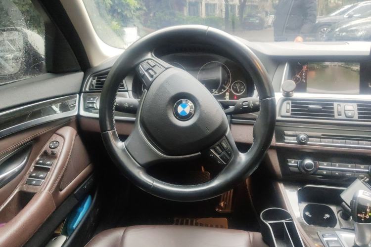 Used BMW 5 Series 2014 525Li Luxury Design Package
