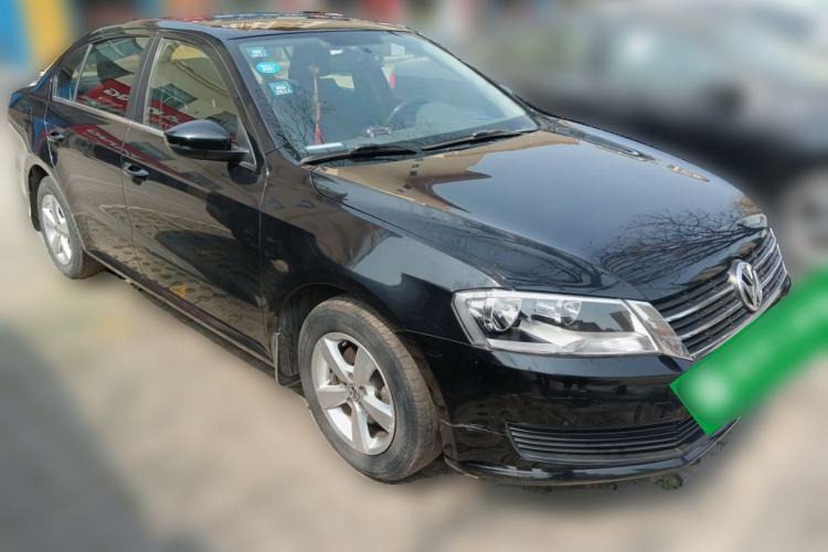 Used Volkswagen Lavida 2013 1.6L Manual Fashion Edition Front Right 45 Deg