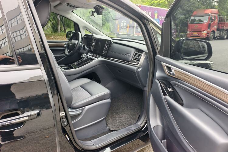 Used GAC Trumpchi M8 2023 Lingxiu Series 390T Luxury Edition Interior 6