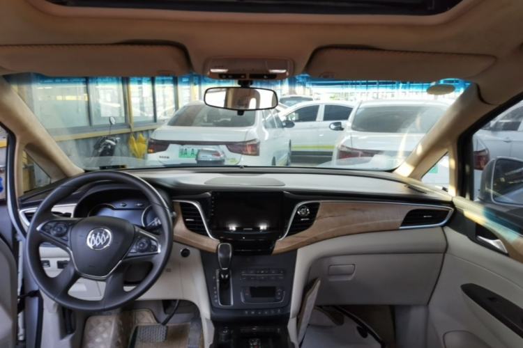 Used Buick GL8 2017 ES 28T Comfort Model China V Standard
