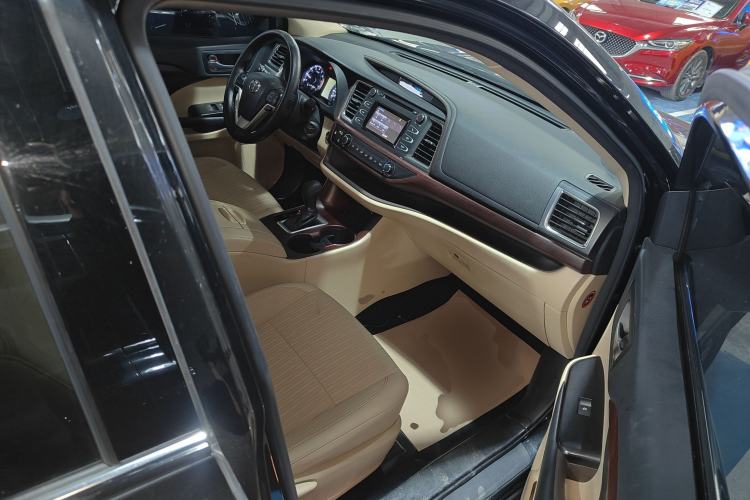 Used Toyota Highlander 2018 2.0T Four-Wheel Drive Elite Edition 7 Seats China V Standard