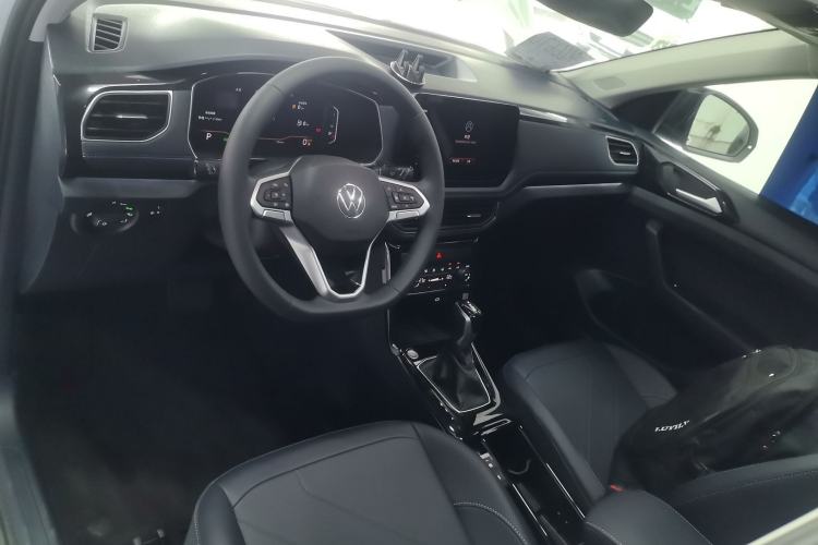 Used Volkswagen Tharu 2025 NewRui 300TSI Prestige Edition Center Console