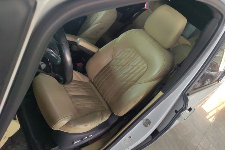 Used Buick GL8 2022 ES Land Cruiser 653T Luxury Model
