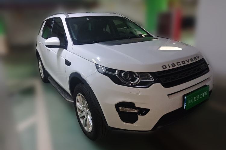 Used Land Rover Discovery Sport 2019 240 PS SE Version China VI Standard Front Right 45 Deg