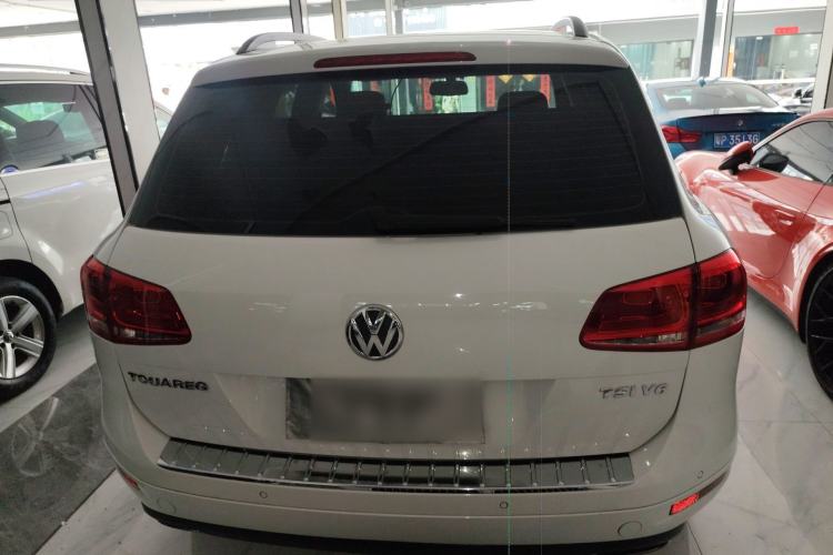 Used Volkswagen Touareg 2011 3.0 TSI Standard Version Rear