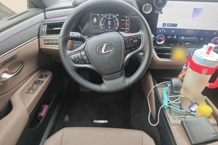 Used Lexus ES 2025 200 Premium Edition Steering Wheel