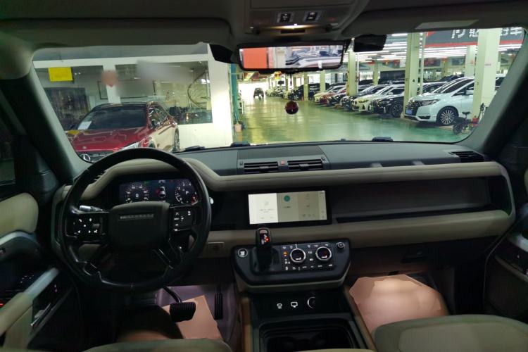 Used Land Rover Defender 2021 110 P400 SE