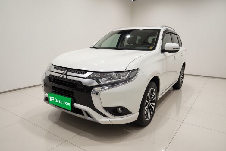 Used Mitsubishi Outlander 2021 2.0L Two-Wheel Drive Comfort Edition 7 Seats