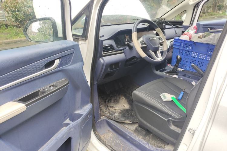 Used BAW Ruisheng Ace M7 2025 1.6L Manual Long Wheelbase Comfort Version 5 Seats Interior 3