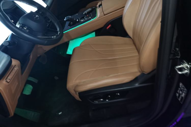 Used GAC Trumpchi ES9 2024 PHEV with 143 km Max