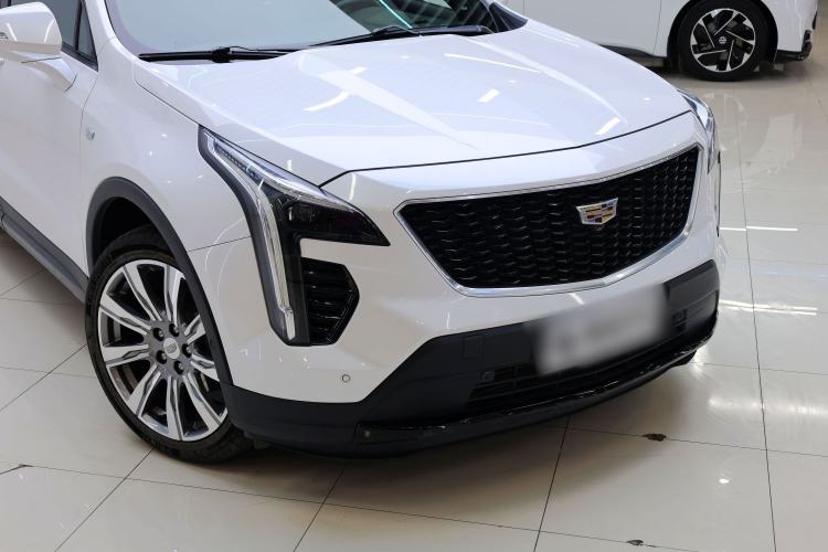 Used Cadillac XT4 2020 28T 4x4 Platinum Sport Edition Exterior 9
