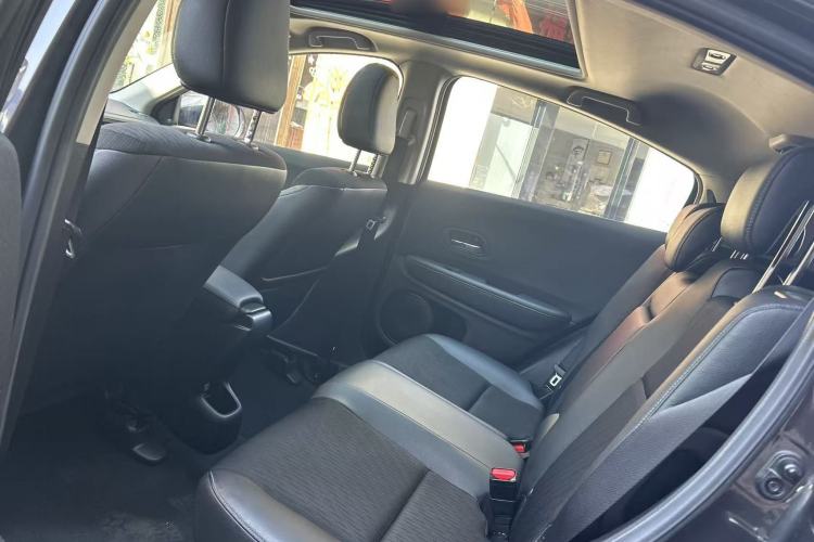 Used Honda Vezel 2020 1.5L CVT Pioneer Edition
