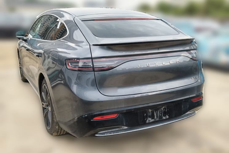 Used Hima Luxeed R7 2024 All-Electric 667 km Max