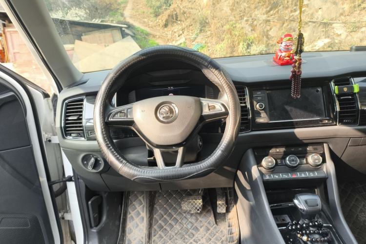 Used Skoda Kodiaq 2019 Facelifted TSI380 7-Seater All-Wheel-Drive Luxury Enjoyment Edition China VI Standard