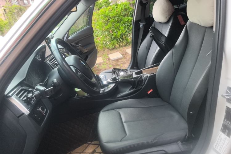 Used BMW 3 Series 2017 320Li Fashion Model Left Front Seat