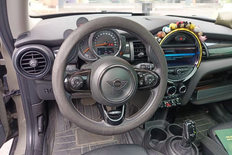 Used MINI MINI 2019 1.5T COOPER Artist