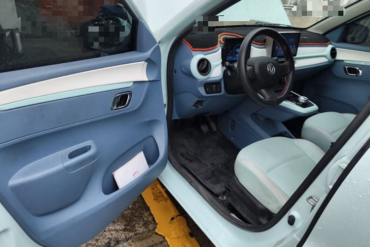 Used Dongfeng NAMMI BOX 2022 Revised Light Wind Edition 201 km Standard Version Driver Seat