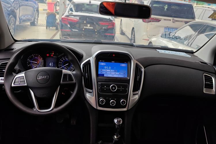 Used JMC Yuhu 3 2018 2.5T Diesel Two-Wheel Drive Advanced Version Standard Wheelbase