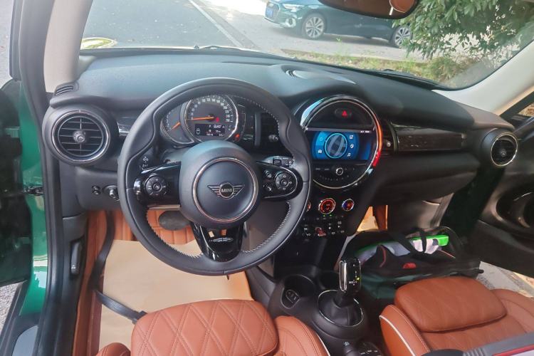 Used MINI MINI 2020 1.5T COOPER Artist