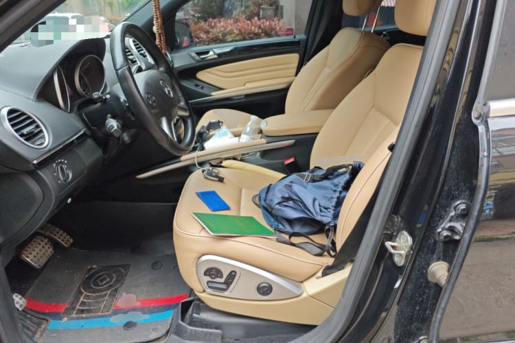 Used Mercedes-Benz M-Class 2010 ML 350 4MATIC Luxury Special Edition Left Front Seat