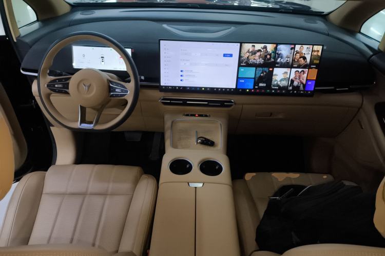 Used VOYAH Dream 2025 PHEV Four-Wheel Drive Excellence Kunpeng Edition