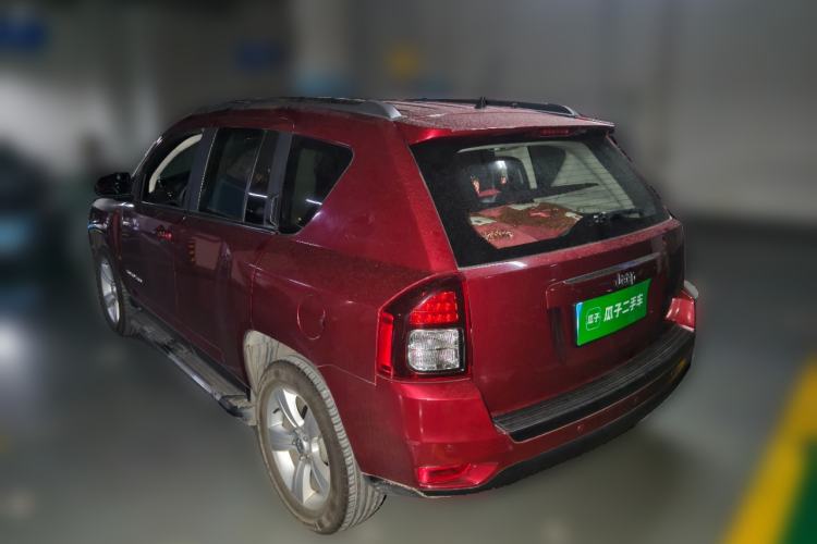 Used Jeep Compass 2013 2.0L two-wheel drive sport version
