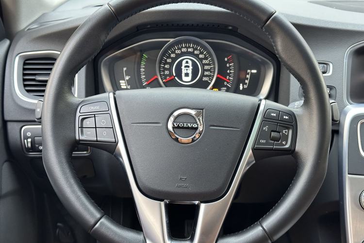 Used Volvo S60 2018 S60L T3 Smart Progress Edition
