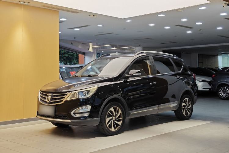 Used Baojun 560 2015 1.8L manual luxury version