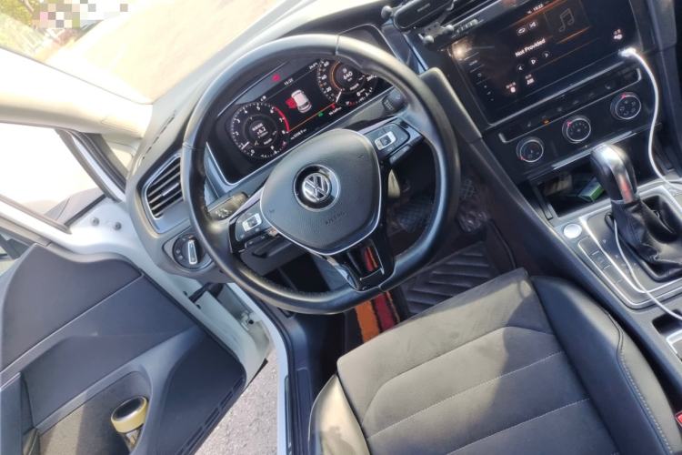 Used Volkswagen Golf 2020 Zhiai Edition 280TSI DSG Luxury Model