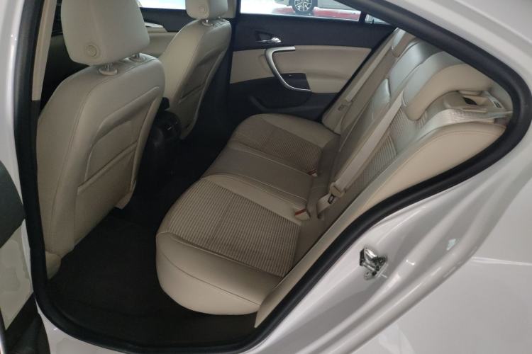 Used Buick Regal 2015 2.0L Leading Fashion Edition
