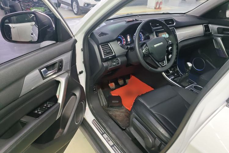 Used Haval H2 2018 Red-Label 1.5T Manual Two-Wheel Drive Luxury Model
