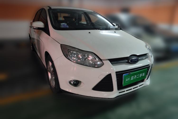 Used Ford Focus 2012 Sedan 1.6L Automatic Fashion Edition
