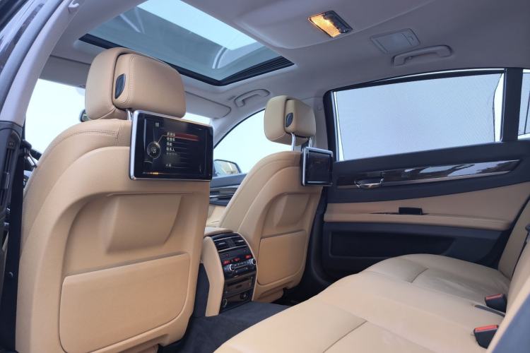 Used BMW 7 Series 2014 730Li Premium Edition Headliner