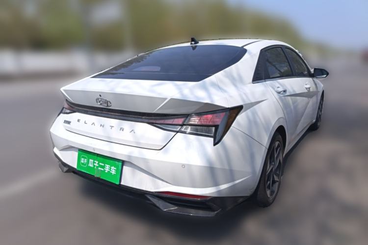 Used Hyundai Elantra 2022 1.5L CVT GLX Elite Edition Rear Right 45 Deg