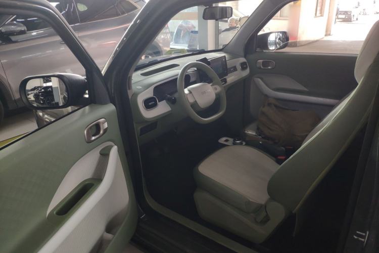 Used Geely Galaxy Panda 2025 210km Panda Rider Driver Seat