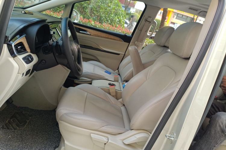 Used Buick GL8 2017 ES 28T Comfort Model China V Standard