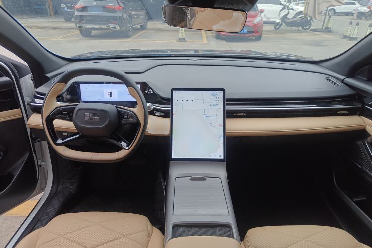 Used Geely Galaxy L6 2023 60km PLUS